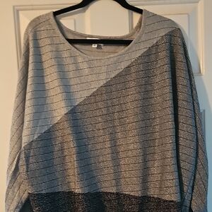 Kathy Ireland Gray and Black Crew Neck Sweater